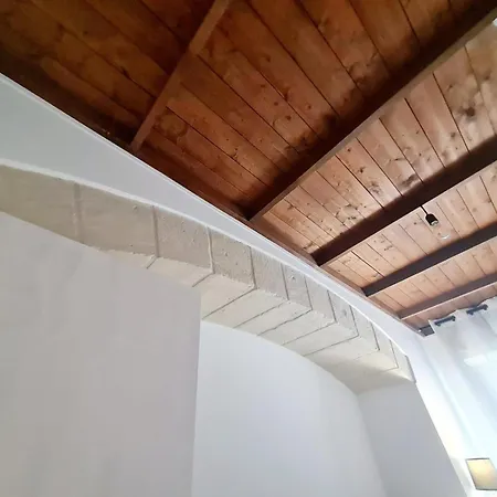 Pietra Bianca * לצ'ה