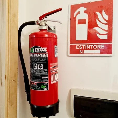 Pietra Bianca לצ'ה