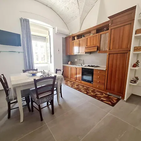 Pietra Bianca Lecce